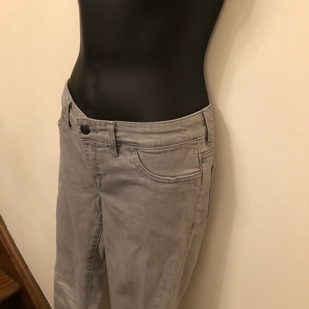 3 pairs girls jeans barely worn